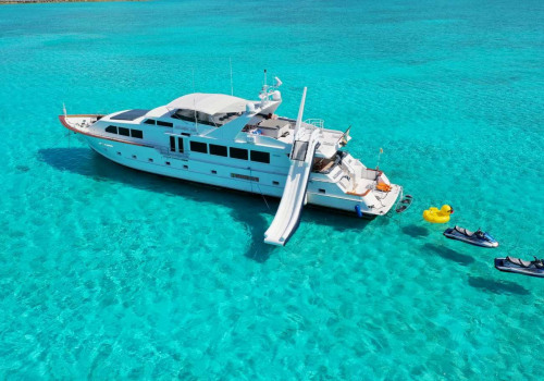 How much does it cost to charter a boat in the keys?